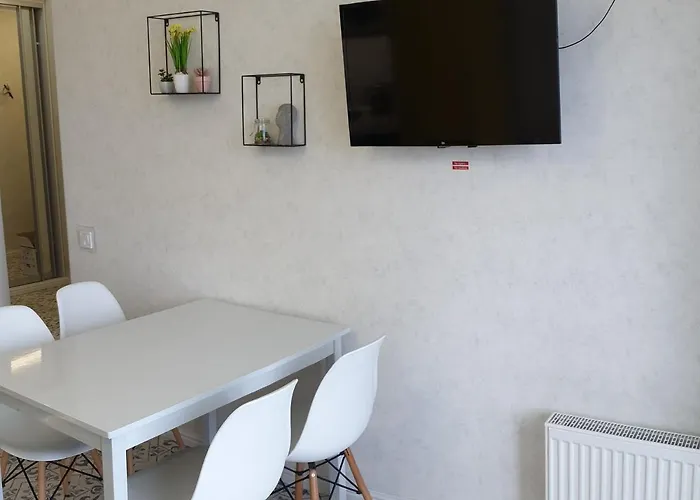 Sky 24 Floor In Centre Apartman